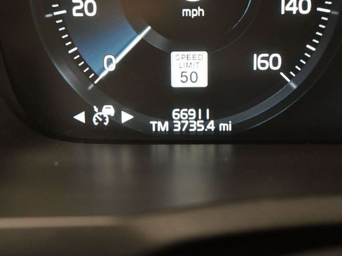 Used 2020 Volvo XC90 T6 Inscription w/ Protection Package Premier image 13