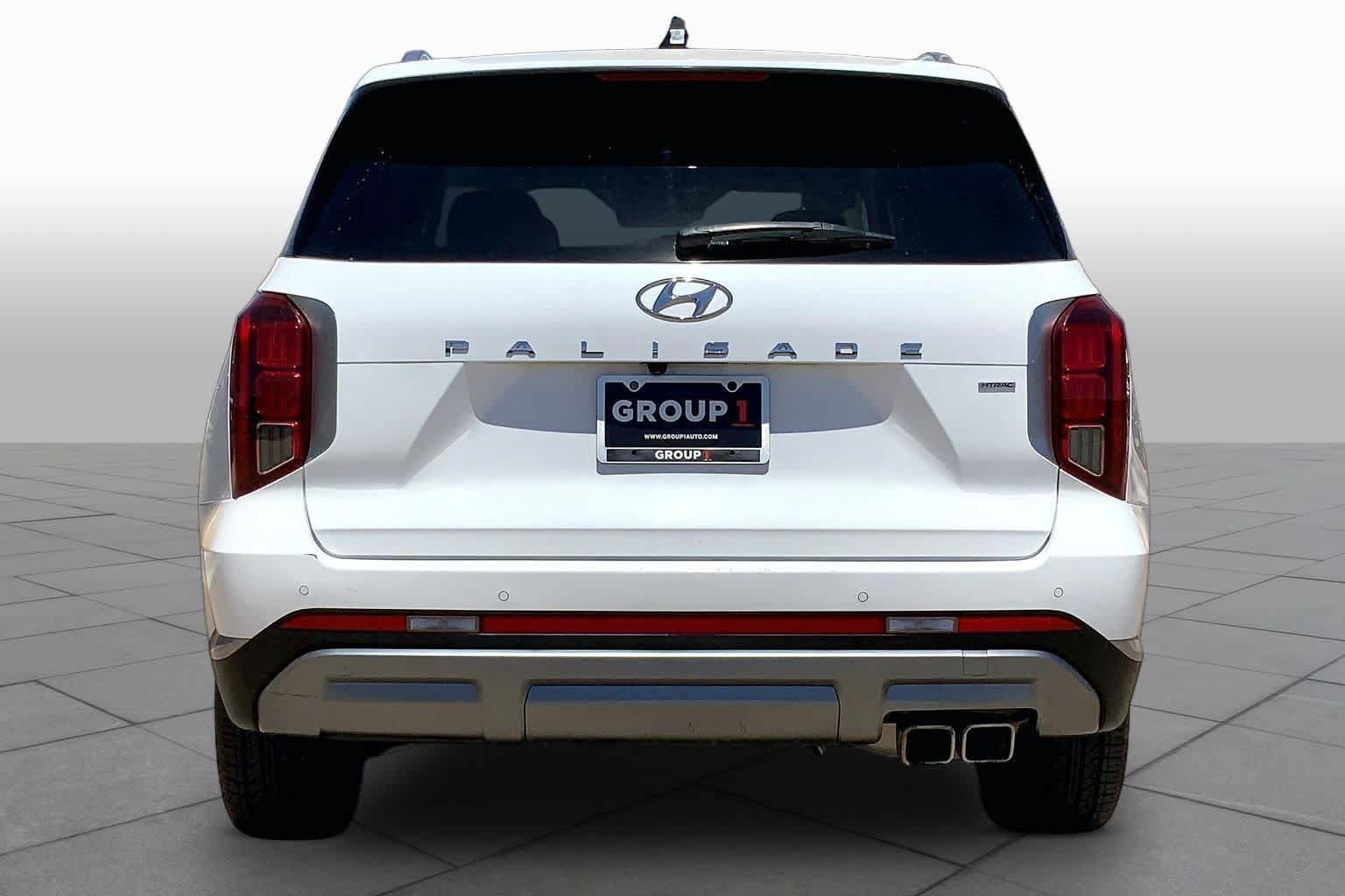 Used 2025 Hyundai Palisade SEL AWD/4WD image 4