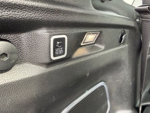 Used 2022 Jeep Grand Cherokee L Limited image 36