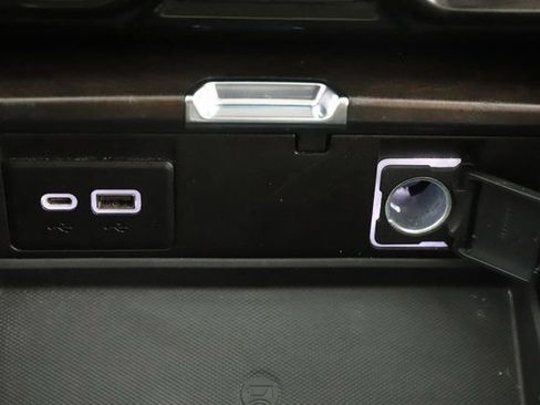 Used 2022 GMC Yukon XL Denali image 27