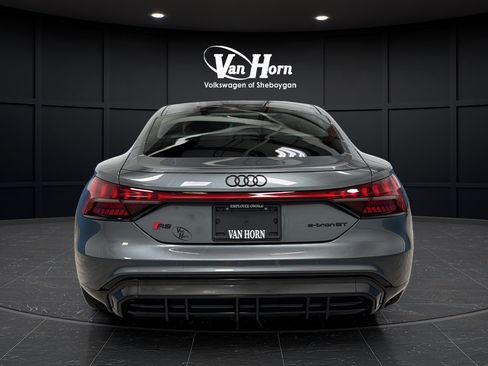 Used 2024 Audi RS e-tron GT w/ Carbon Performance Package AWD/4WD image 6