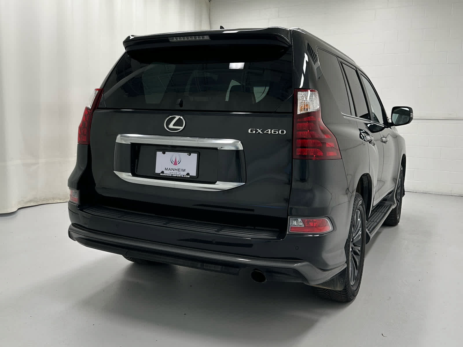 Used 2022 Lexus GX 460 Luxury w/ Sport Design Package AWD/4WD image 6