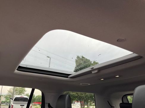 Used 2019 GMC Acadia SLT AWD/4WD image 19