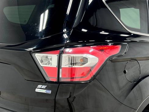 Used 2017 Ford Escape SE w/ Equipment Group 201A AWD/4WD image 34