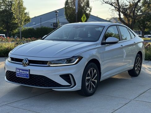 New 2025 Volkswagen Jetta S image 4