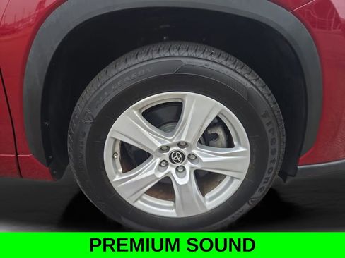 Used 2023 Toyota Highlander L image 10