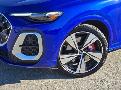 New 2026 Audi SQ5 Premium Plus AWD/4WD image 10