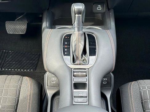 Used 2024 Honda HR-V Sport image 19