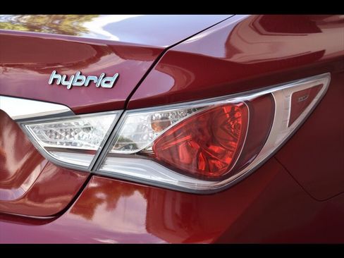 Used 2015 Hyundai Sonata Hybrid FWD image 47