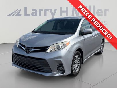 Used 2018 Toyota Sienna XLE