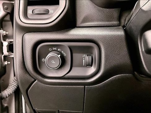 Used 2022 RAM 2500 Tradesman AWD/4WD image 32
