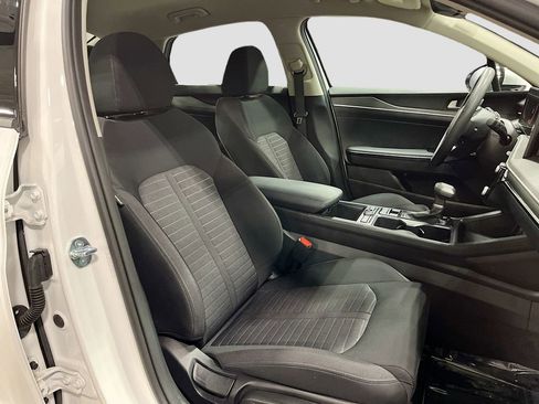 Certified 2025 Kia K5 LXS FWD image 30