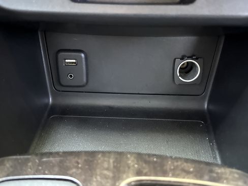 Used 2018 GMC Canyon SLT w/ Driver Alert Package image 23