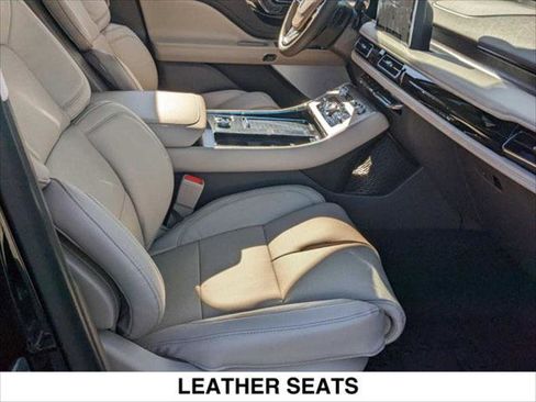 New 2023 Lincoln Aviator Reserve w/ Equipment Group 201A image 13