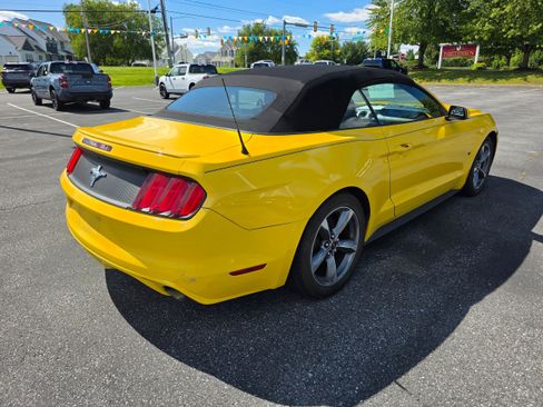 Used 2016 Ford Mustang Convertible w/ Equipment Group 051A RWD image 5