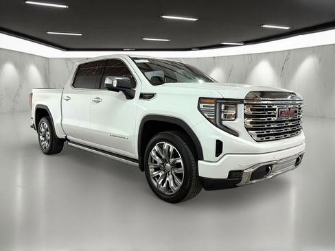 Used 2024 GMC Sierra 1500 Denali w/ Denali Reserve Package image 22