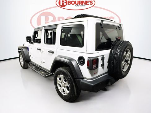 Used 2022 Jeep Wrangler Unlimited Sport w/ Sun And Sound Package image 10