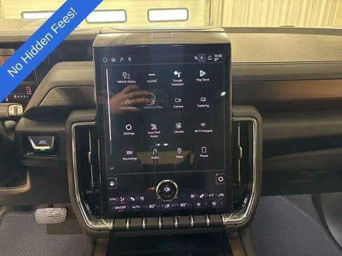 New 2026 GMC Yukon Denali w/ Denali Reserve Package image 13