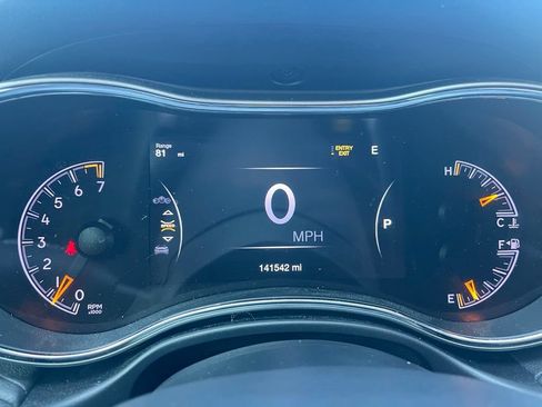 Used 2018 Jeep Grand Cherokee Overland AWD/4WD image 37