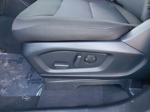 Certified 2023 Ford Explorer XLT image 16