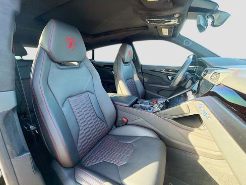 Used 2024 Lamborghini Urus S AWD/4WD image 15