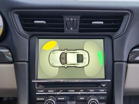 Used 2014 Porsche 911 Turbo S image 32