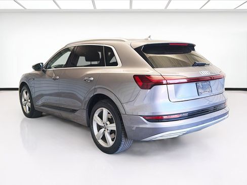 Used 2019 Audi e-tron Premium Plus image 6