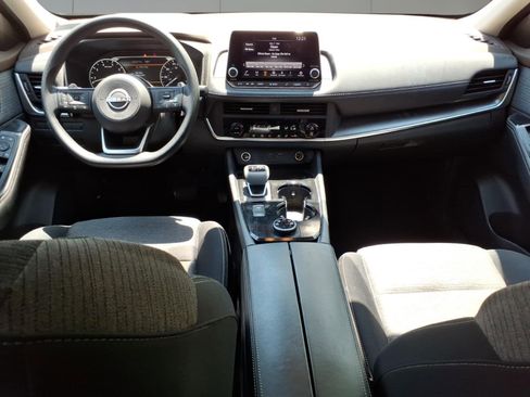 Used 2023 Nissan Rogue SV AWD/4WD image 8