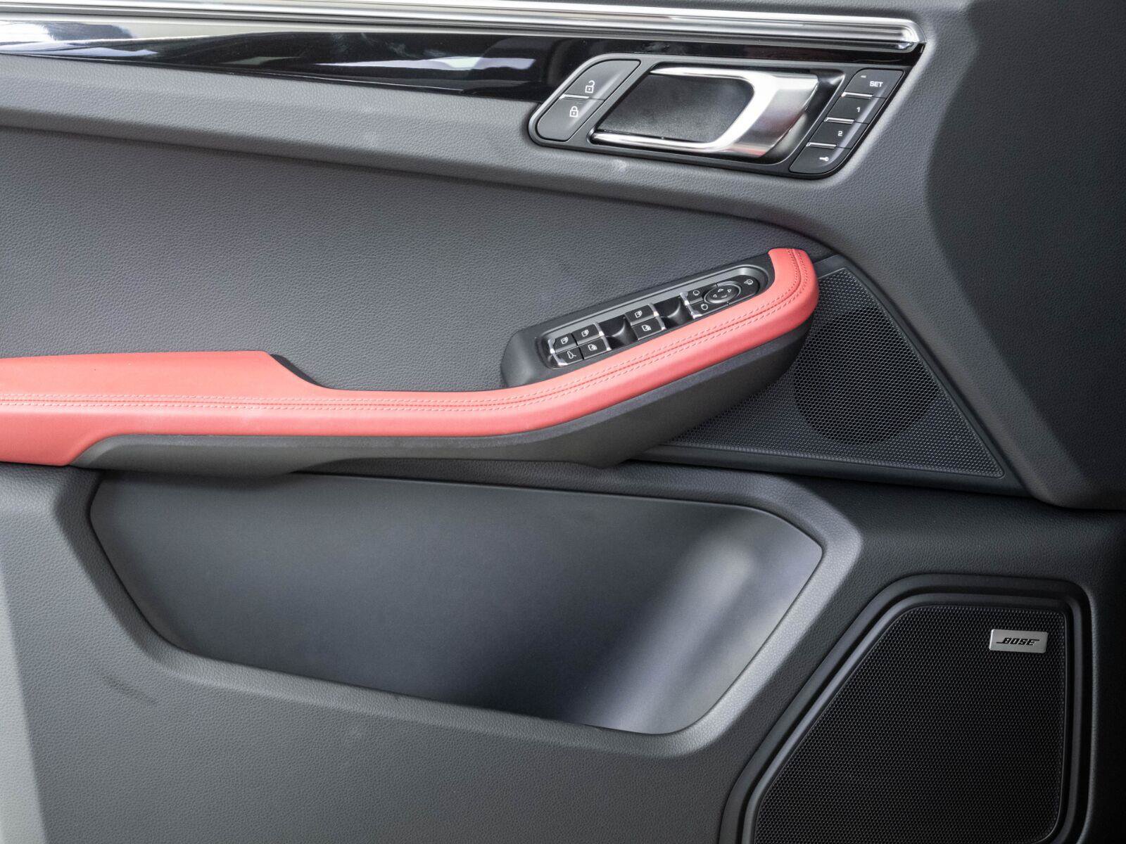 New 2026 Porsche Macan S AWD/4WD image 6