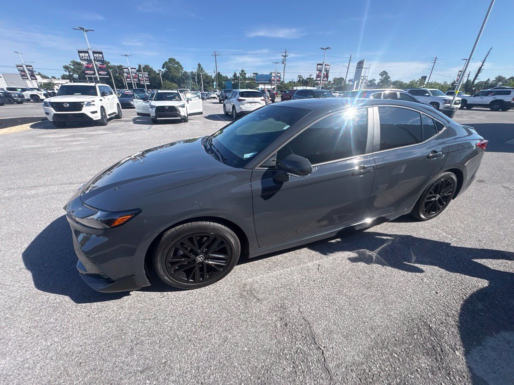 Used 2026 Toyota Camry SE w/ Multimedia Upgrade Package FWD image 5