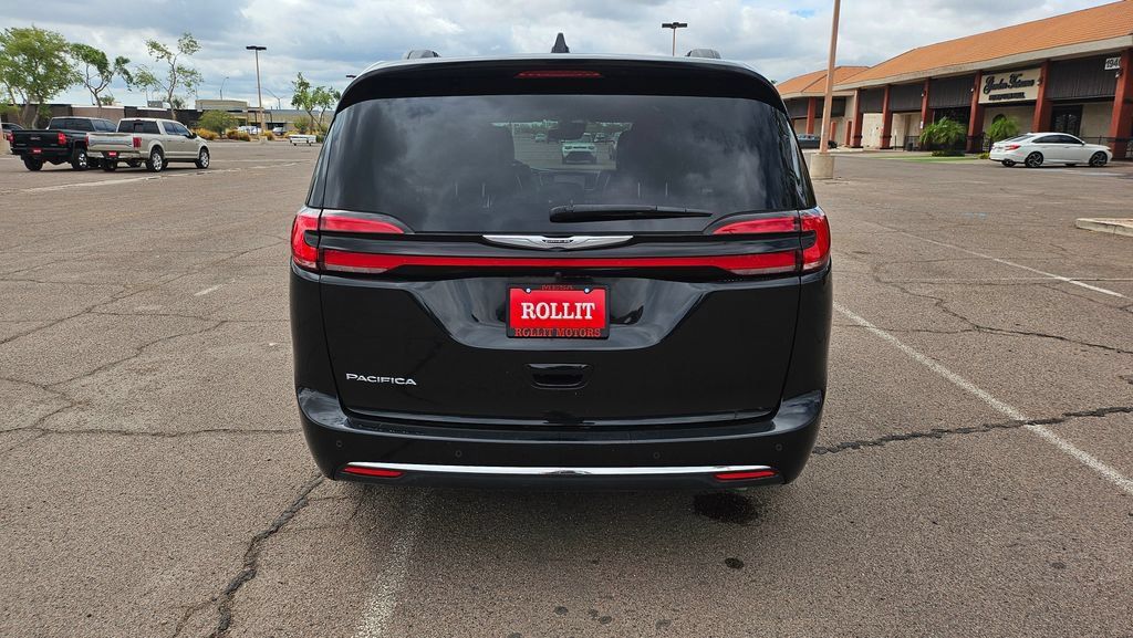 Used 2022 Chrysler Pacifica Touring-L FWD image 10