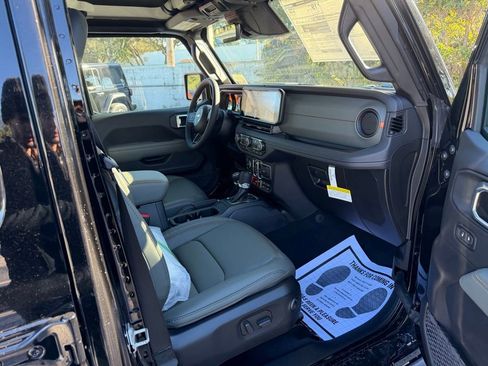 New 2026 Jeep Gladiator Mojave image 30