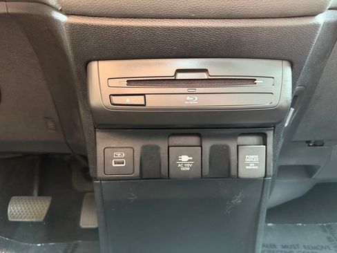 Used 2023 Honda Odyssey Touring image 29