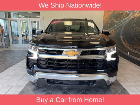 Used 2024 Chevrolet Silverado 1500 LT AWD/4WD image 3