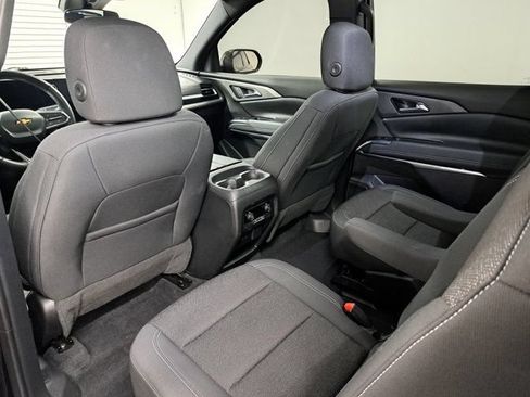 Used 2024 Chevrolet Traverse LT FWD image 18