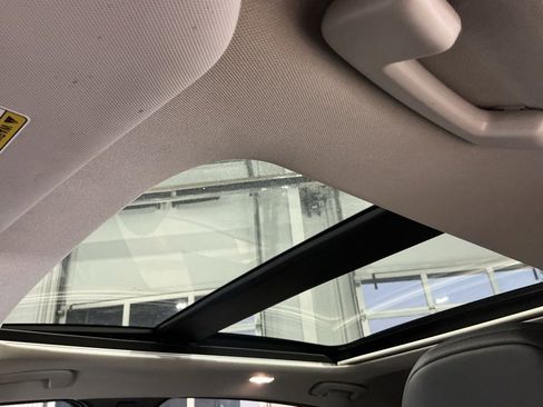 Used 2024 Nissan Ariya FWD image 4