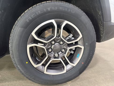 Used 2022 Jeep Grand Cherokee Trailhawk image 45