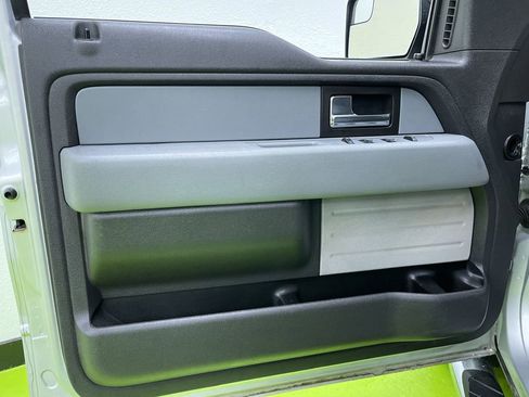 Used 2013 Ford F150 XLT w/ Luxury Equipment Group image 15