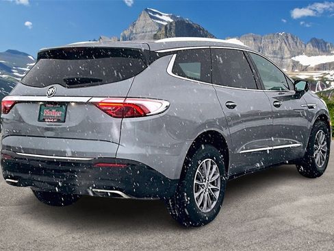 Used 2024 Buick Enclave Premium image 2