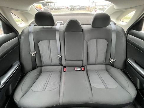 Used 2023 Kia K5 LXS image 36