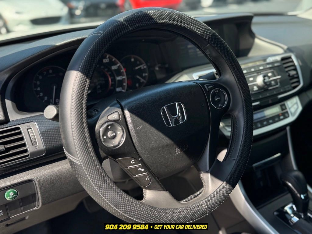 Used 2015 Honda Accord Sport image 19