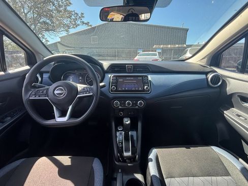 Used 2025 Nissan Versa SV FWD image 30