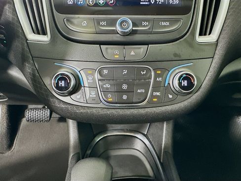 Used 2024 Chevrolet Malibu LT FWD image 15