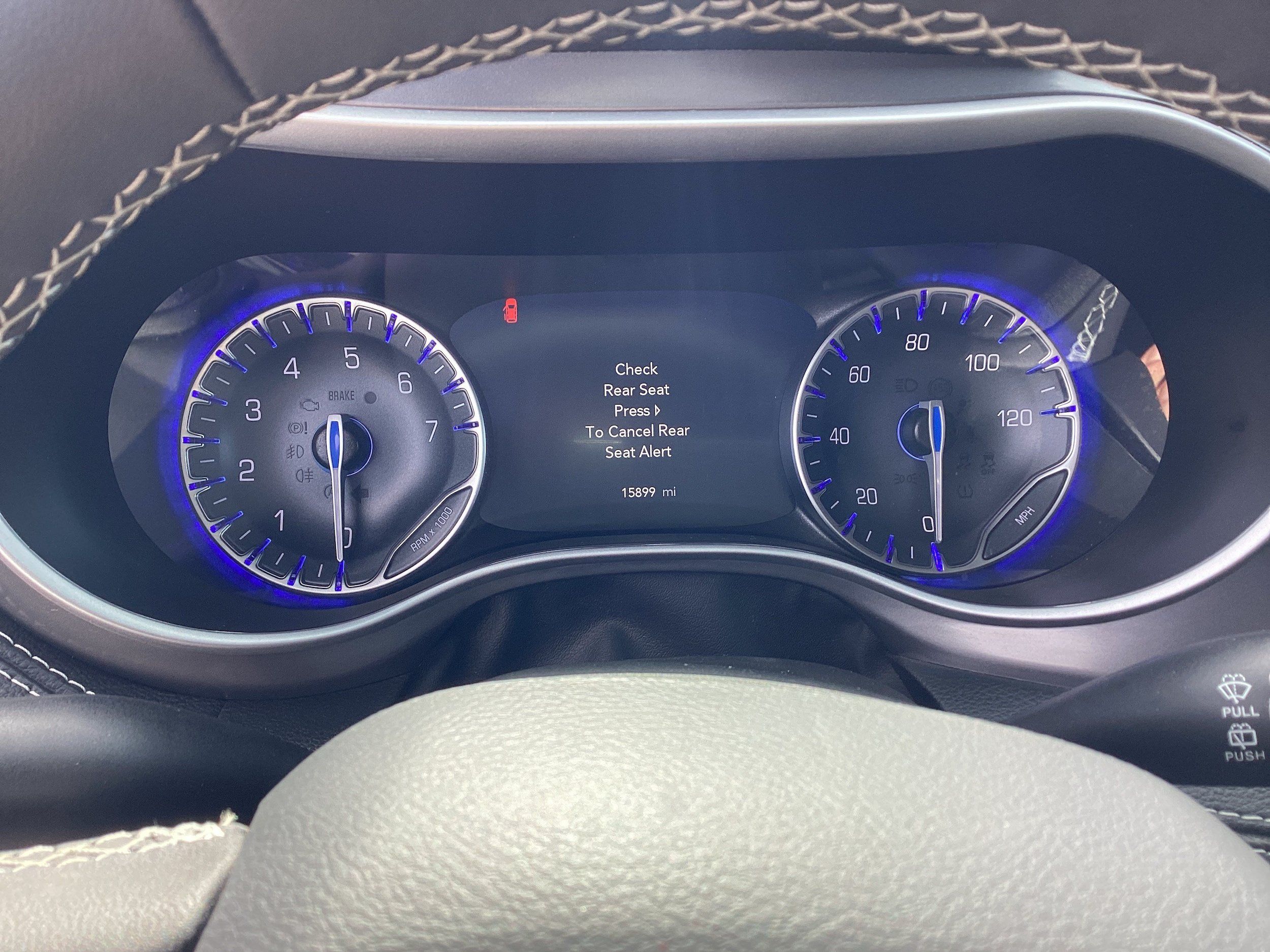 Used 2026 Chrysler Pacifica Select FWD image 18