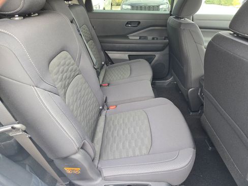 New 2026 Nissan Pathfinder SV image 19