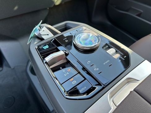 New 2026 BMW iX xDrive45 w/ Premium Package image 33