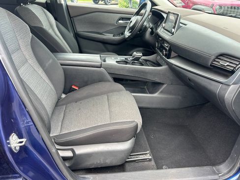 Used 2021 Nissan Rogue SV FWD image 15