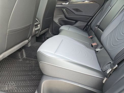 New 2026 Volkswagen Tiguan SE R-Line image 23