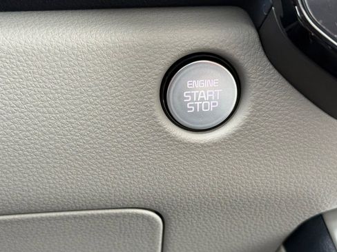 New 2026 Kia Carnival SX image 21