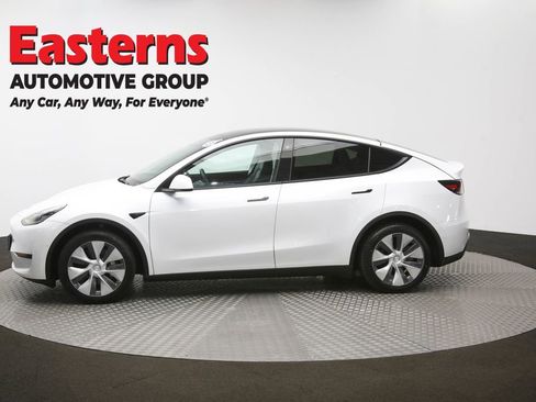 Used 2022 Tesla Model Y Long Range AWD/4WD image 57